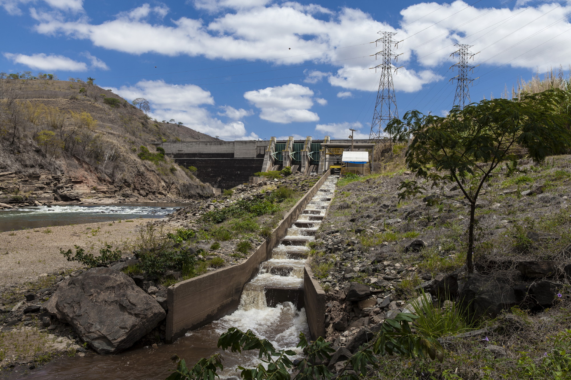 Programa de Visitas Usina Hidrelétrica Risoleta Neves UHE